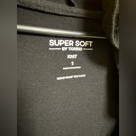 🖤 Torrid Super Soft Hooded Cardigan – Size 1X – NWOT 🖤 - Picture 3 of 6